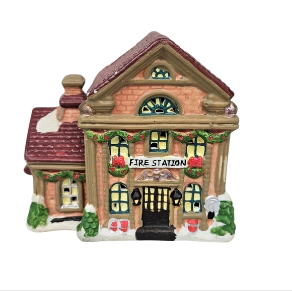 Vintage Cobblestone Corners 2001 Fire Station Porcelain Christmas Village D3 - Picture 8 of 8